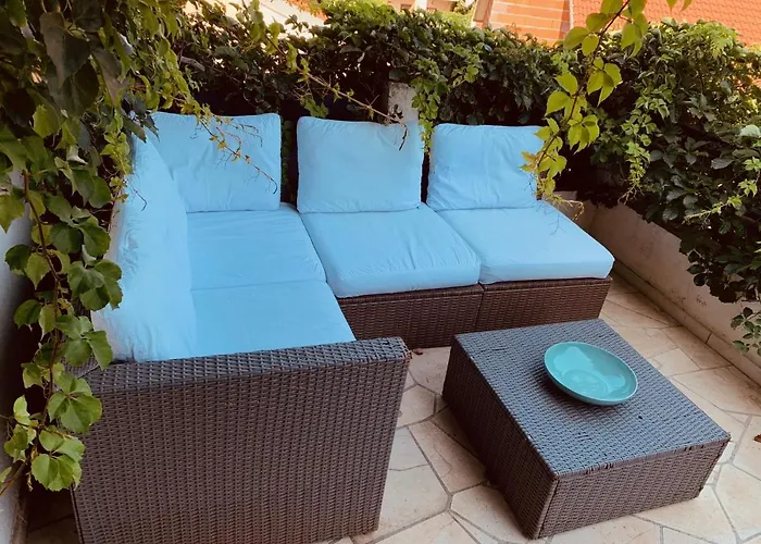Cozy D&d Apartment Jelsa (Hvar)